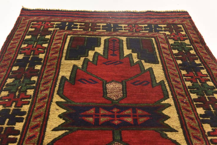 Detail image of 2' 9 x 4' 10 Hand Knotted Sumak Wool Rug