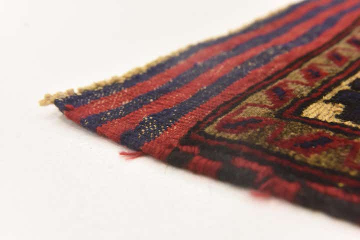 2' 9 x 4' 10 Hand Knotted Sumak Wool Rug