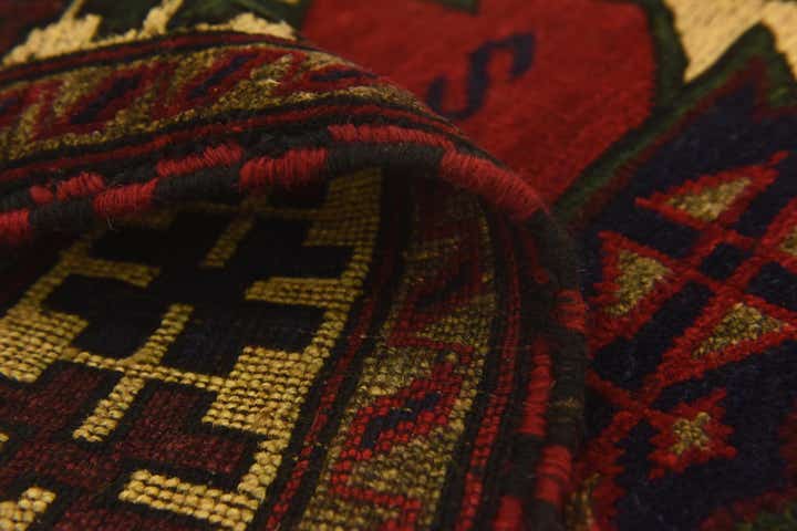 2' 9 x 4' 10 Hand Knotted Sumak Wool Rug