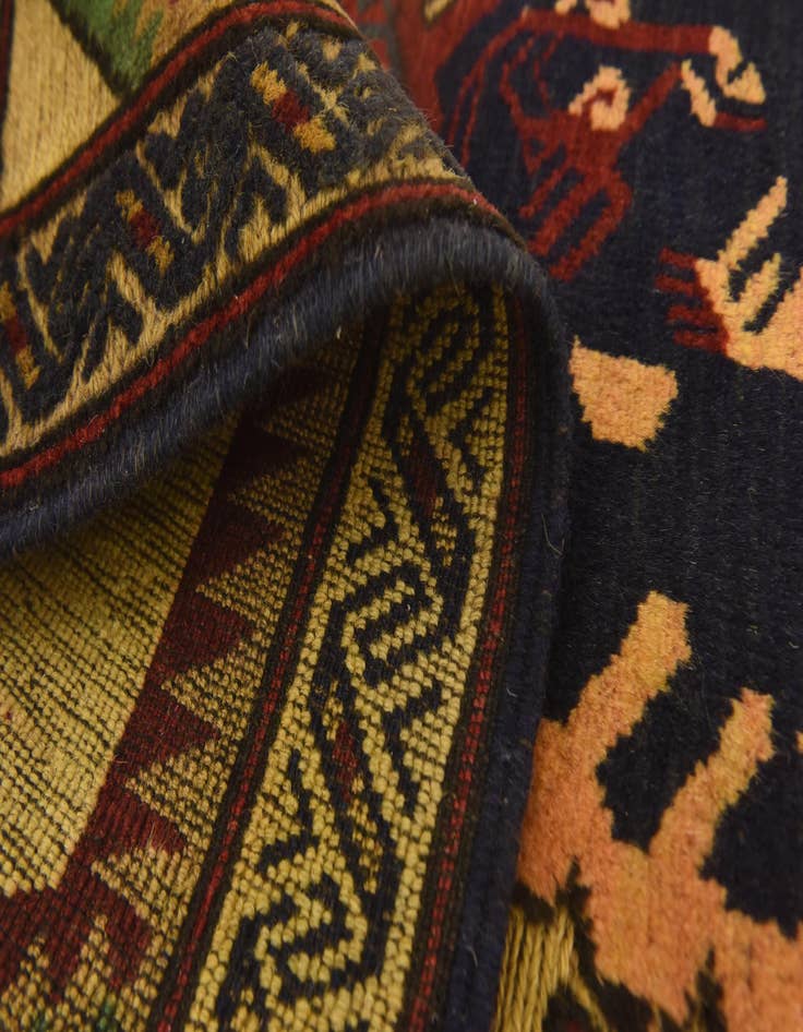 Detail image of 3' 2 x 4' 6 Hand Knotted Sumak Wool Rug