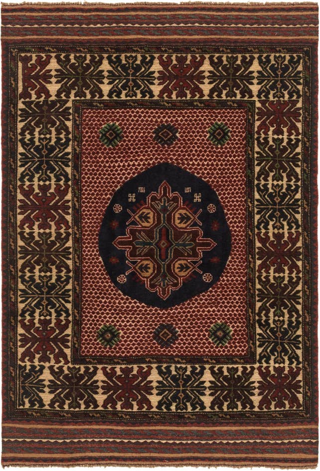 Detail image of 4' 1 x 6' 3 Hand Knotted Sumak Wool Rug
