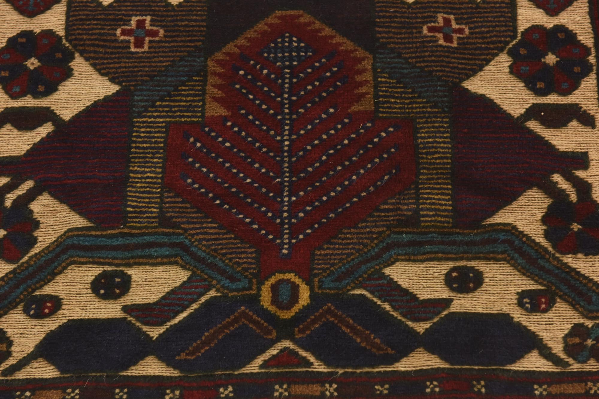 3' 11 x 5' 9 Hand Knotted Sumak Wool Rug
