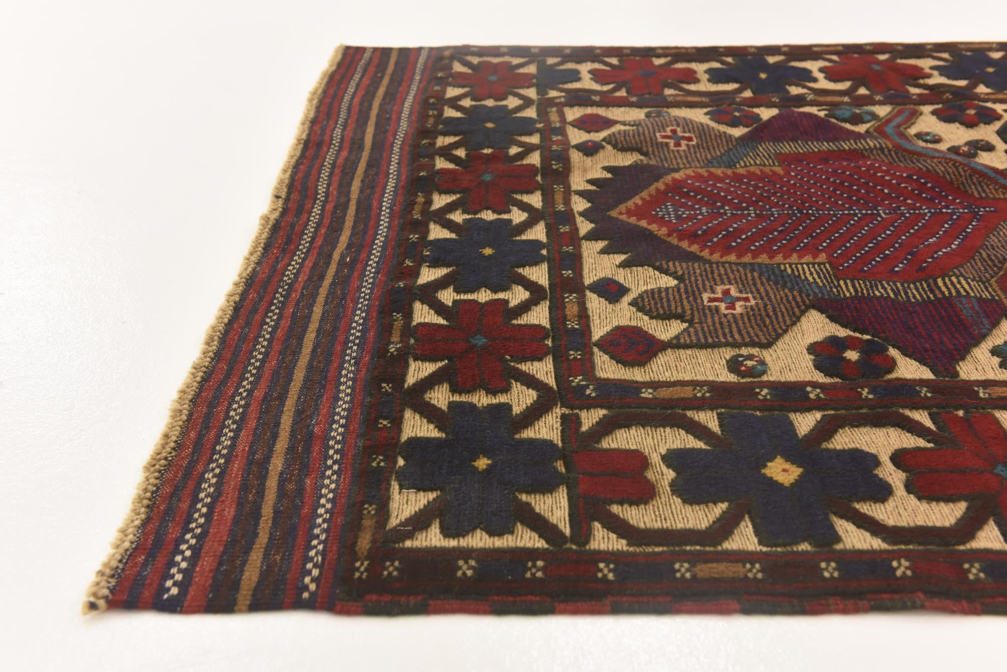 3' 11 x 5' 9 Hand Knotted Sumak Wool Rug