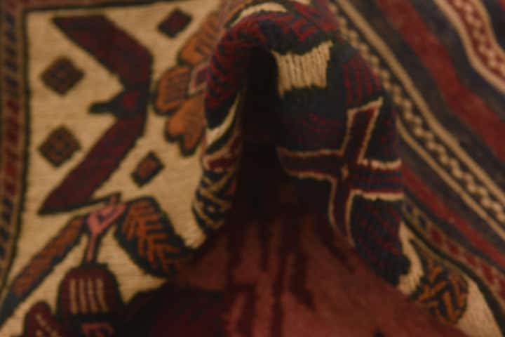 3' 11 x 6' 3 Hand Knotted Sumak Wool Rug