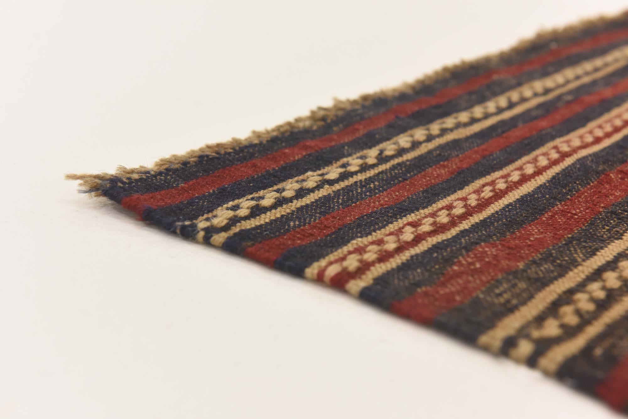 3' 11 x 6' 3 Hand Knotted Sumak Wool Rug