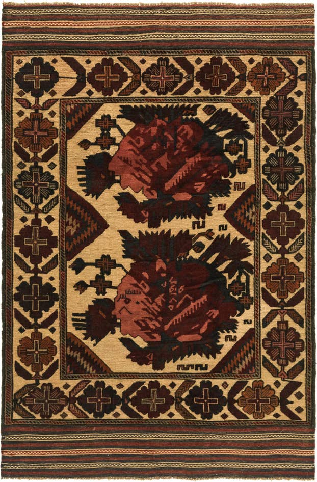 Detail image of 3' 11 x 6' 3 Hand Knotted Sumak Wool Rug