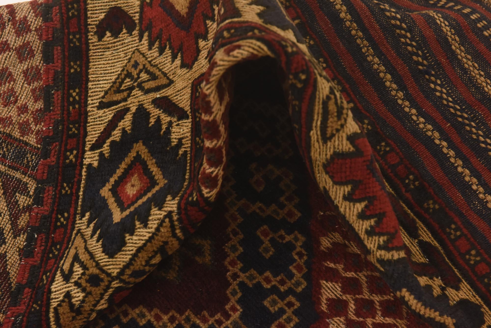 3' 10 x 6' Hand Knotted Sumak Wool Rug