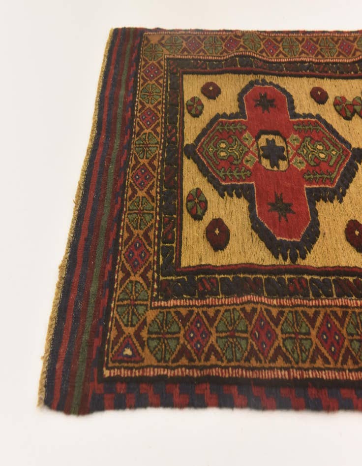 Detail image of 3' x 4' 3 Hand Knotted Sumak Wool Rug