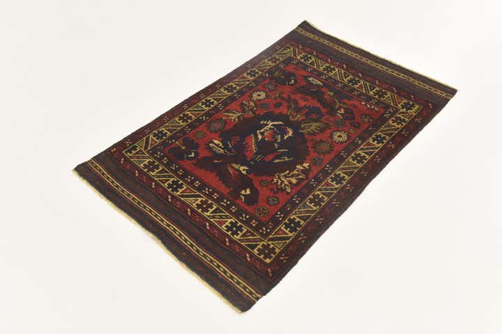 2' 9 x 4' 6 Hand Knotted Sumak Wool Rug