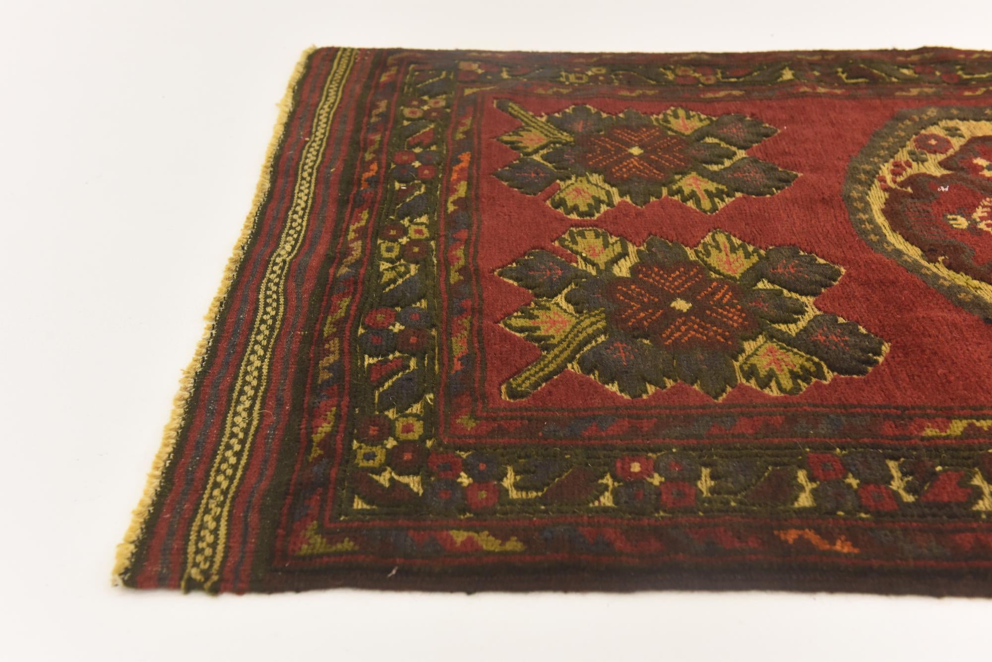 2' 10 x 5' Hand Knotted Sumak Wool Rug
