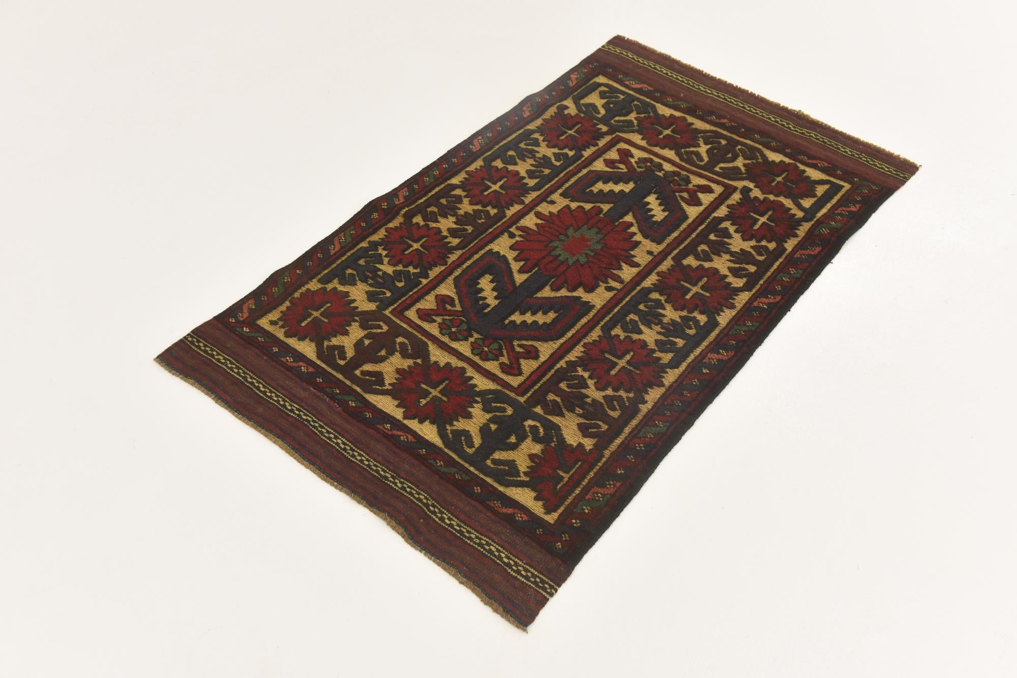2' 8 x 4' 6 Hand Knotted Sumak Wool Rug