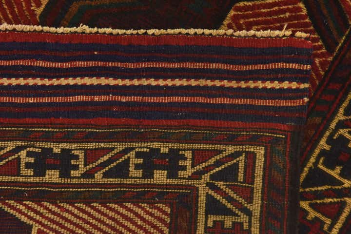 2' 10 x 4' 6 Hand Knotted Sumak Wool Rug