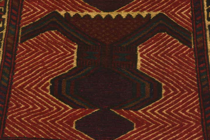 2' 10 x 4' 6 Hand Knotted Sumak Wool Rug