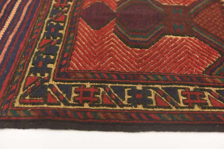 2' 10 x 4' 6 Hand Knotted Sumak Wool Rug