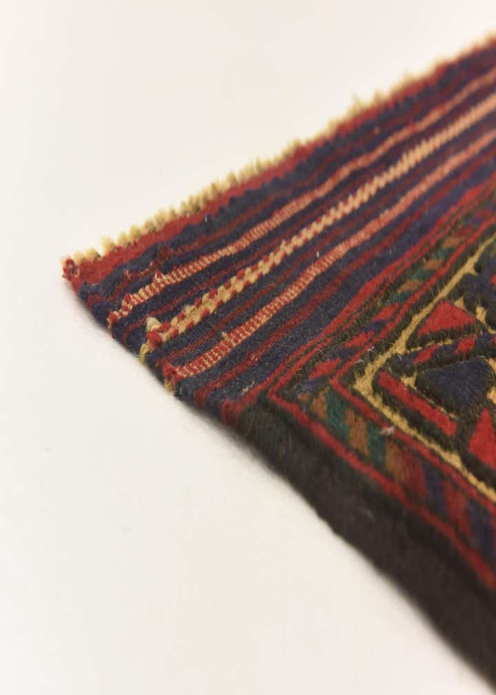 2' 10 x 4' 6 Hand Knotted Sumak Wool Rug