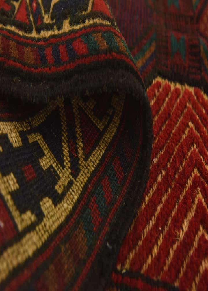 2' 10 x 4' 6 Hand Knotted Sumak Wool Rug