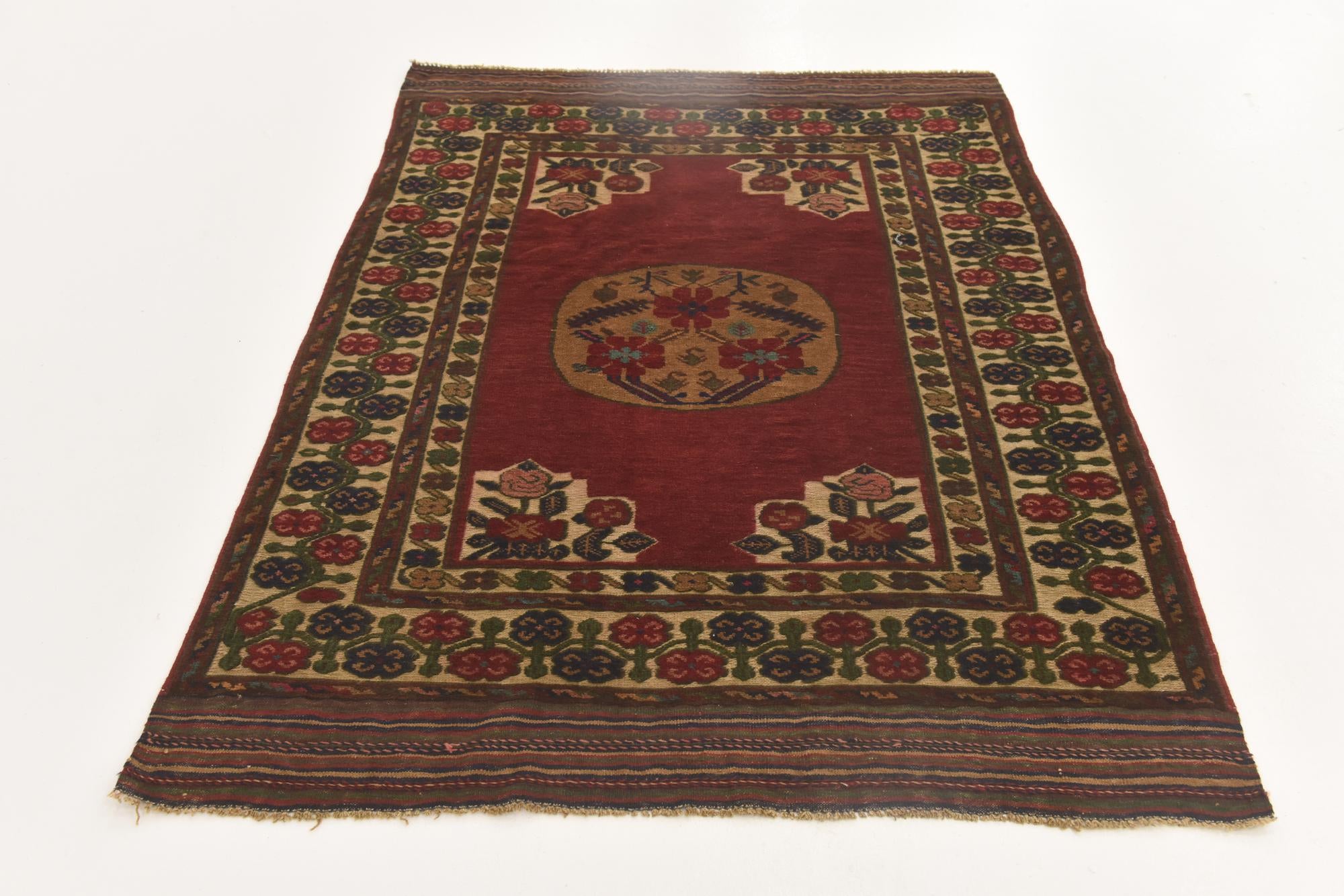 4' 4 x 5' 10 Hand Knotted Sumak Wool Rug