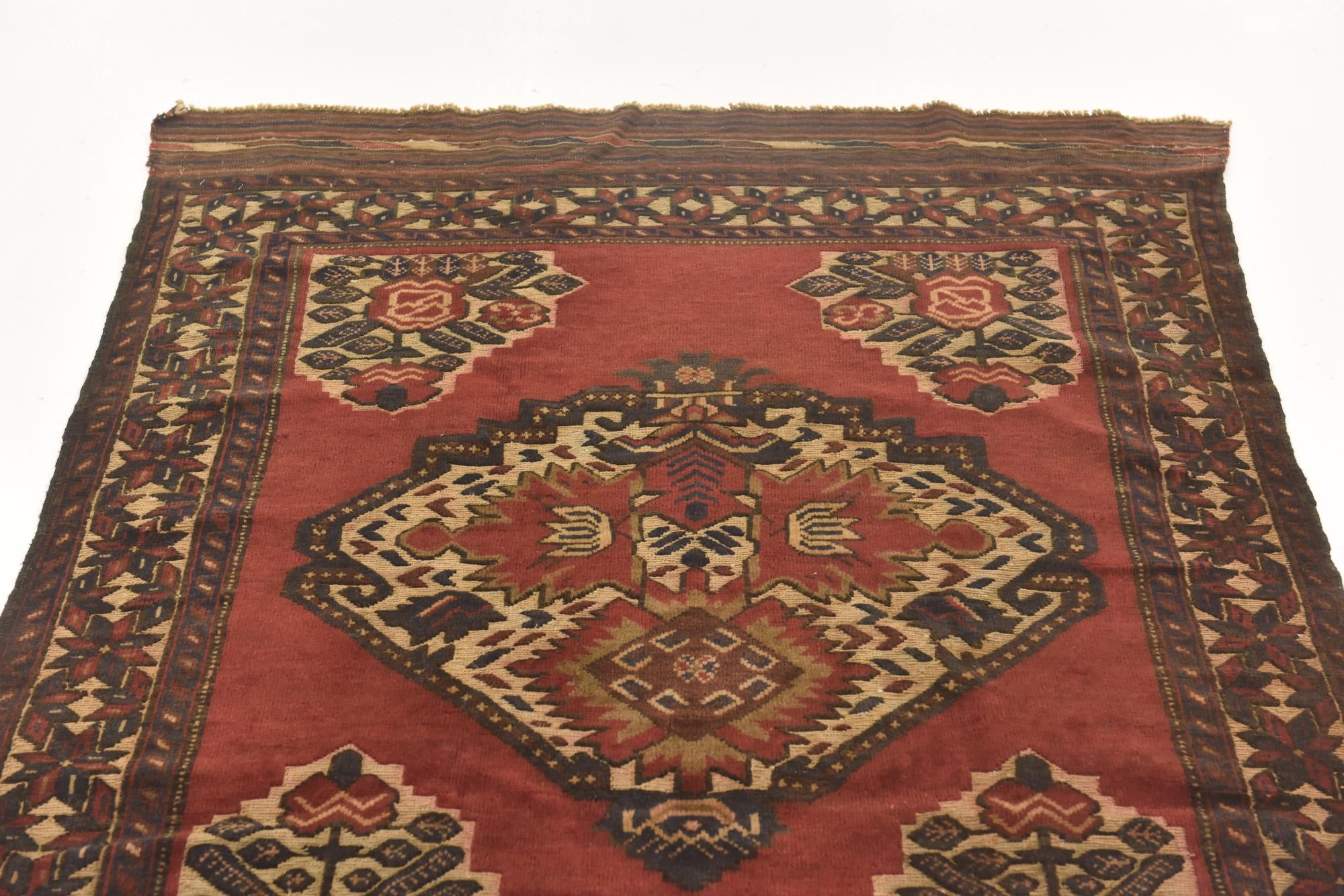 4' 2 x 6' 2 Hand Knotted Sumak Wool Rug
