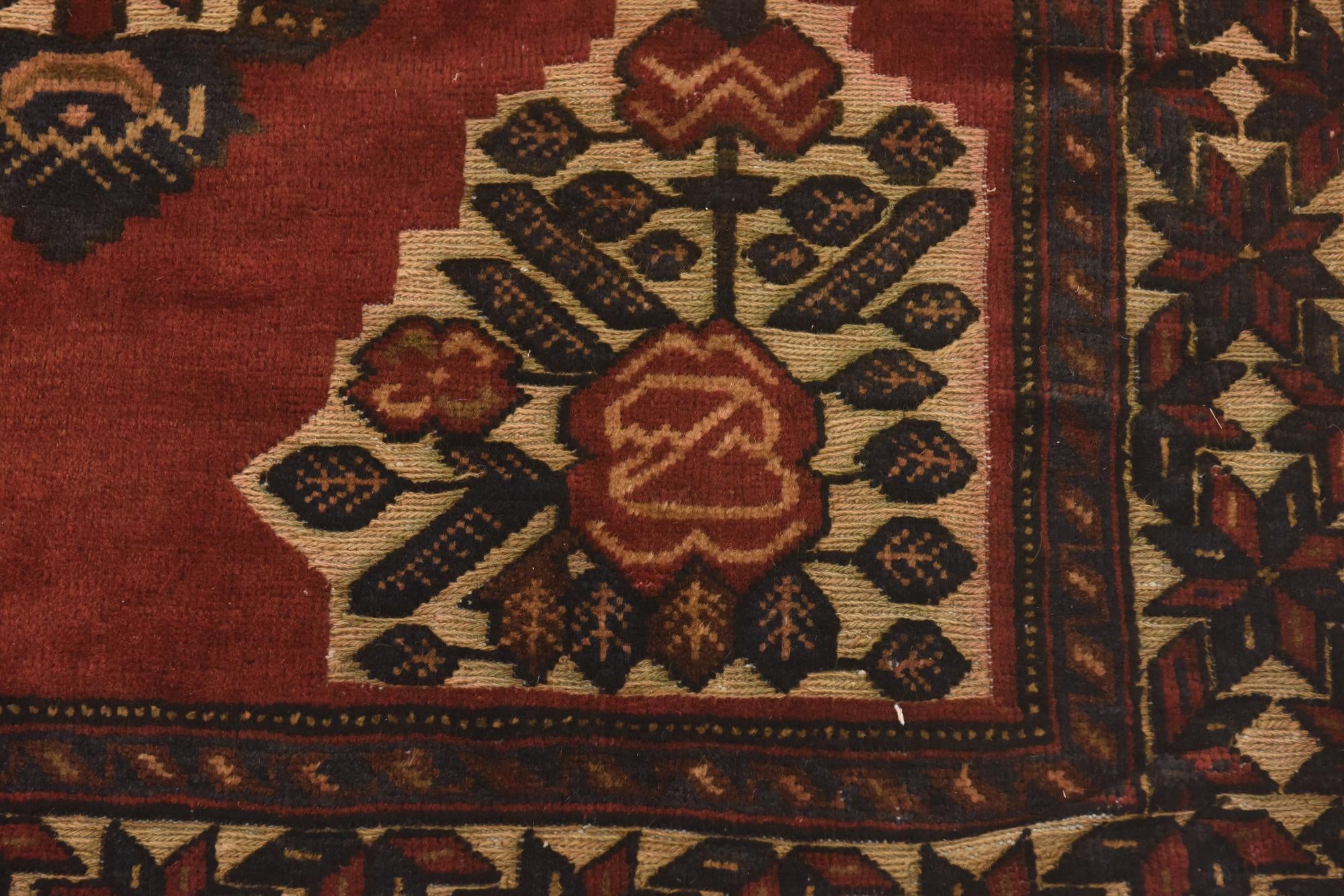 4' 2 x 6' 2 Hand Knotted Sumak Wool Rug