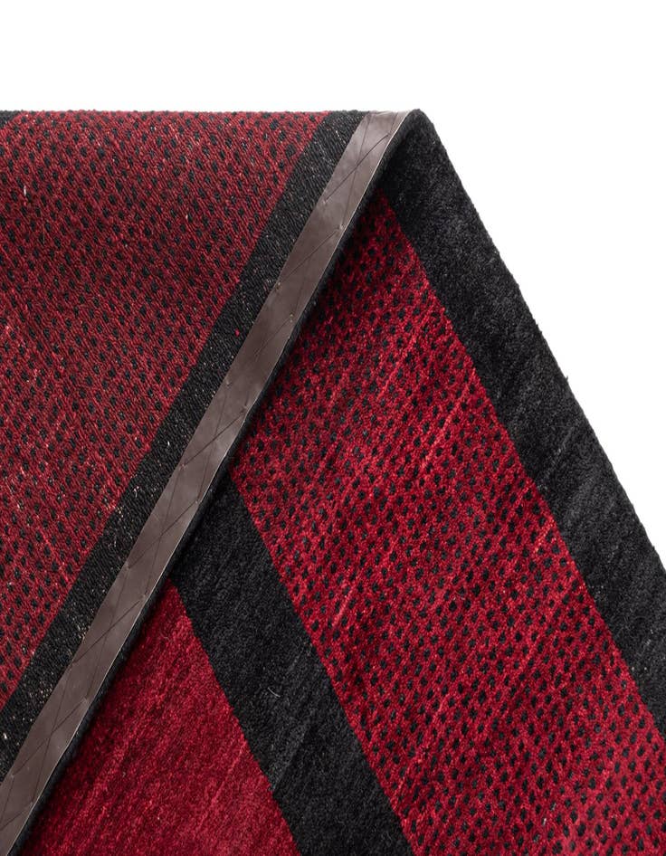 Detail image of 6' 8 x 10' 1 Tabiibaft Wool Rug