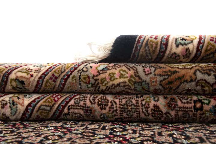 6' 9 x 8' 7 Tabriz Mahi Rug