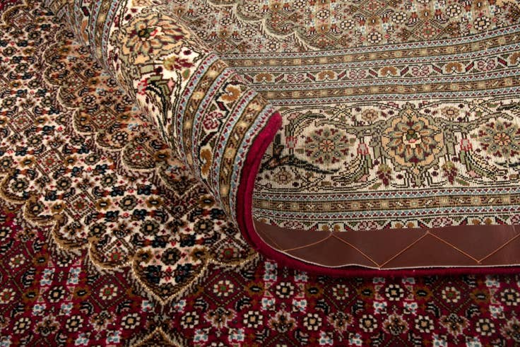 Detail image of 4' 10 x 6' Tabriz Mahi Rug