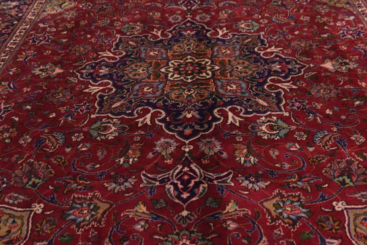 Detail image of 9' 10 x 13' 4 Hand Knotted Tabriz Persian Wool Rug