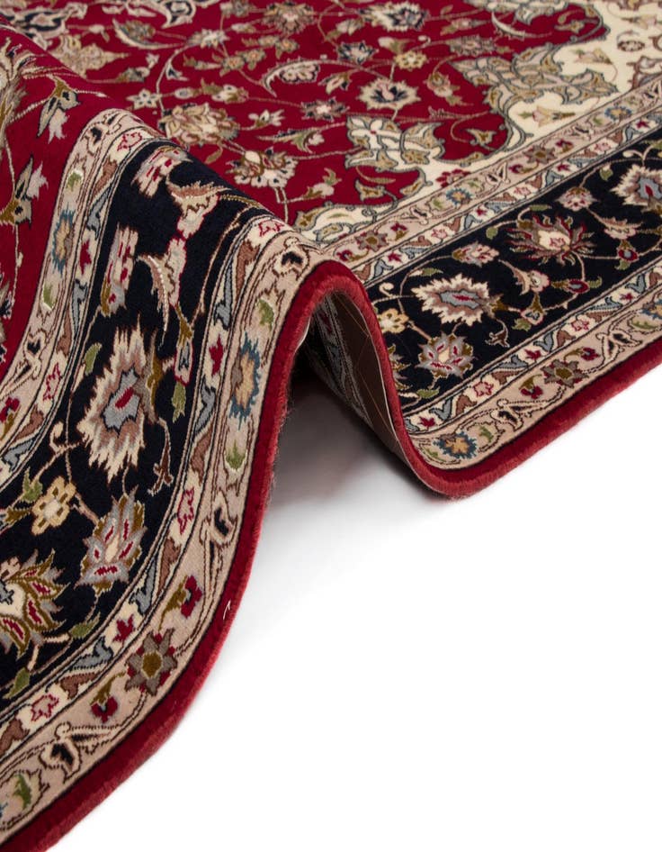 Detail image of 6' 9 x 9' 11 Tabriz Rug