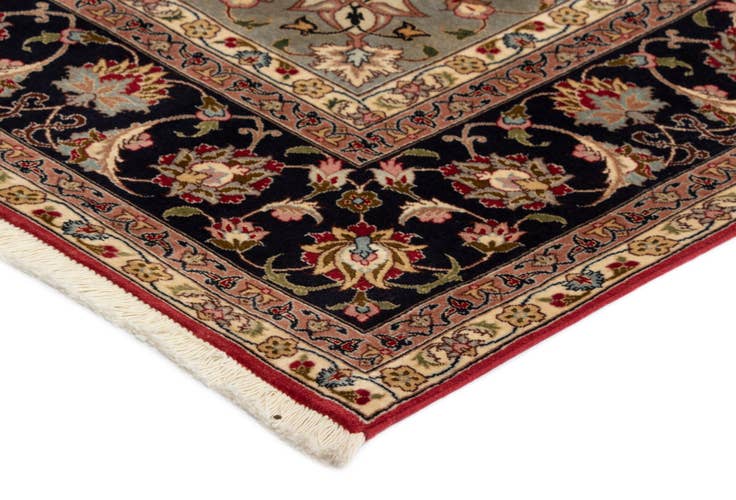 Detail image of 6' 7 x 10' Tabriz Rug