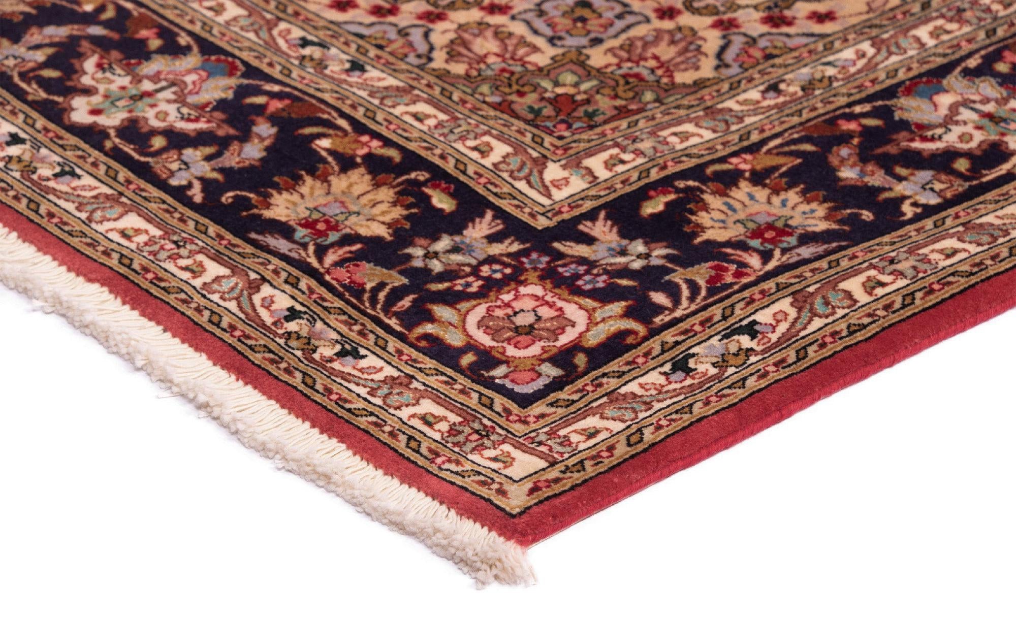 4' 11 x 6' 11 Tabriz Rug