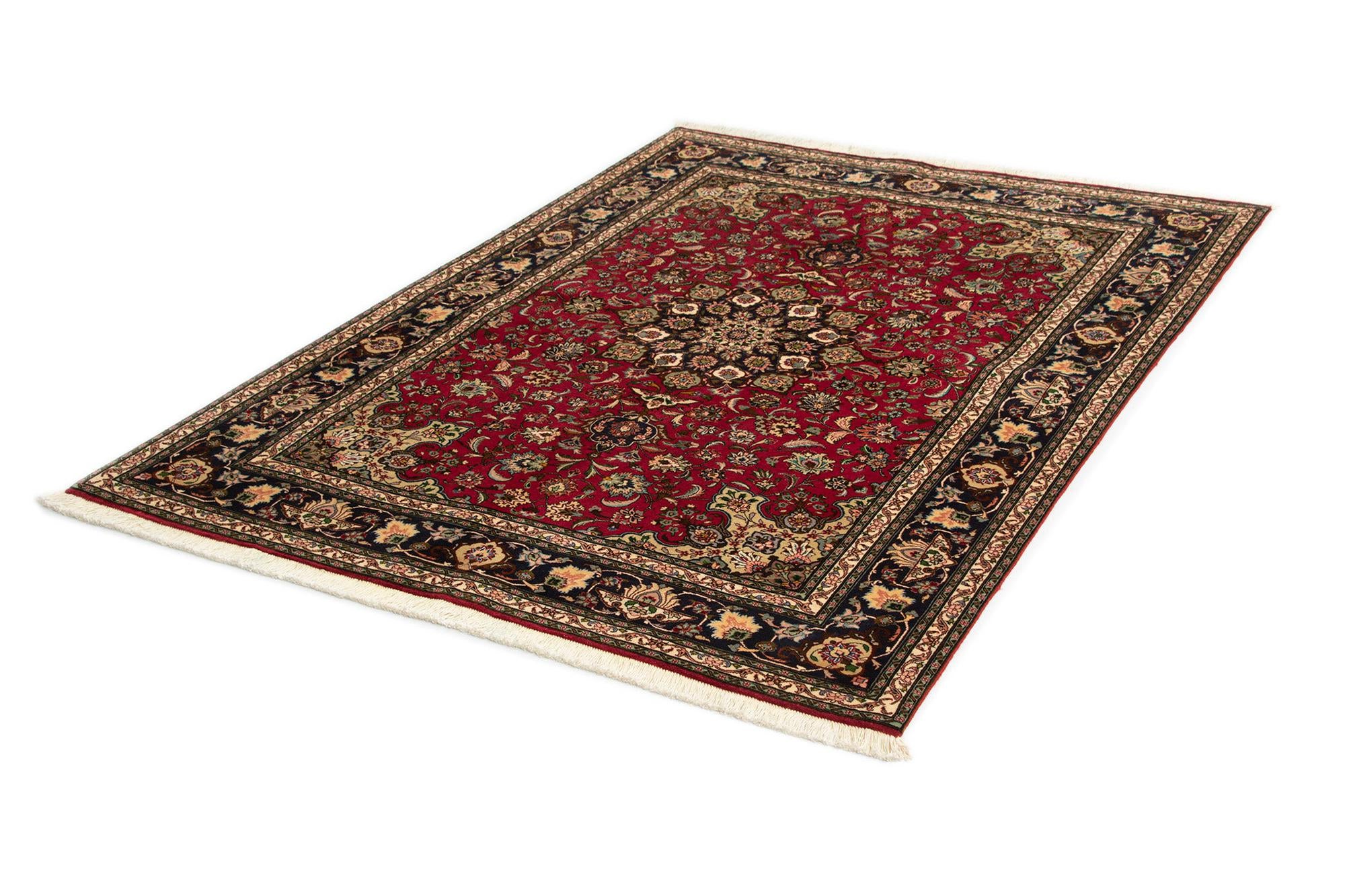 5' 1 x 6' 10 Tabriz Rug