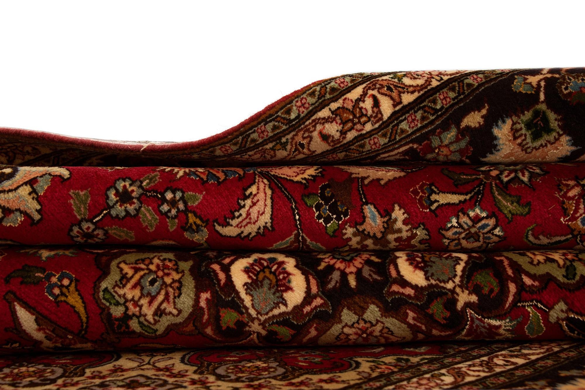 5' 1 x 6' 10 Tabriz Rug