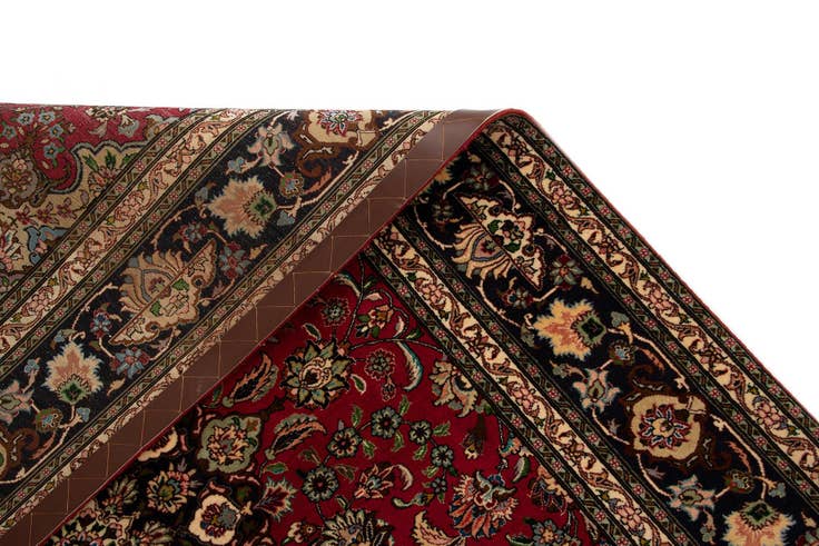 Detail image of 5' 1 x 6' 10 Tabriz Rug