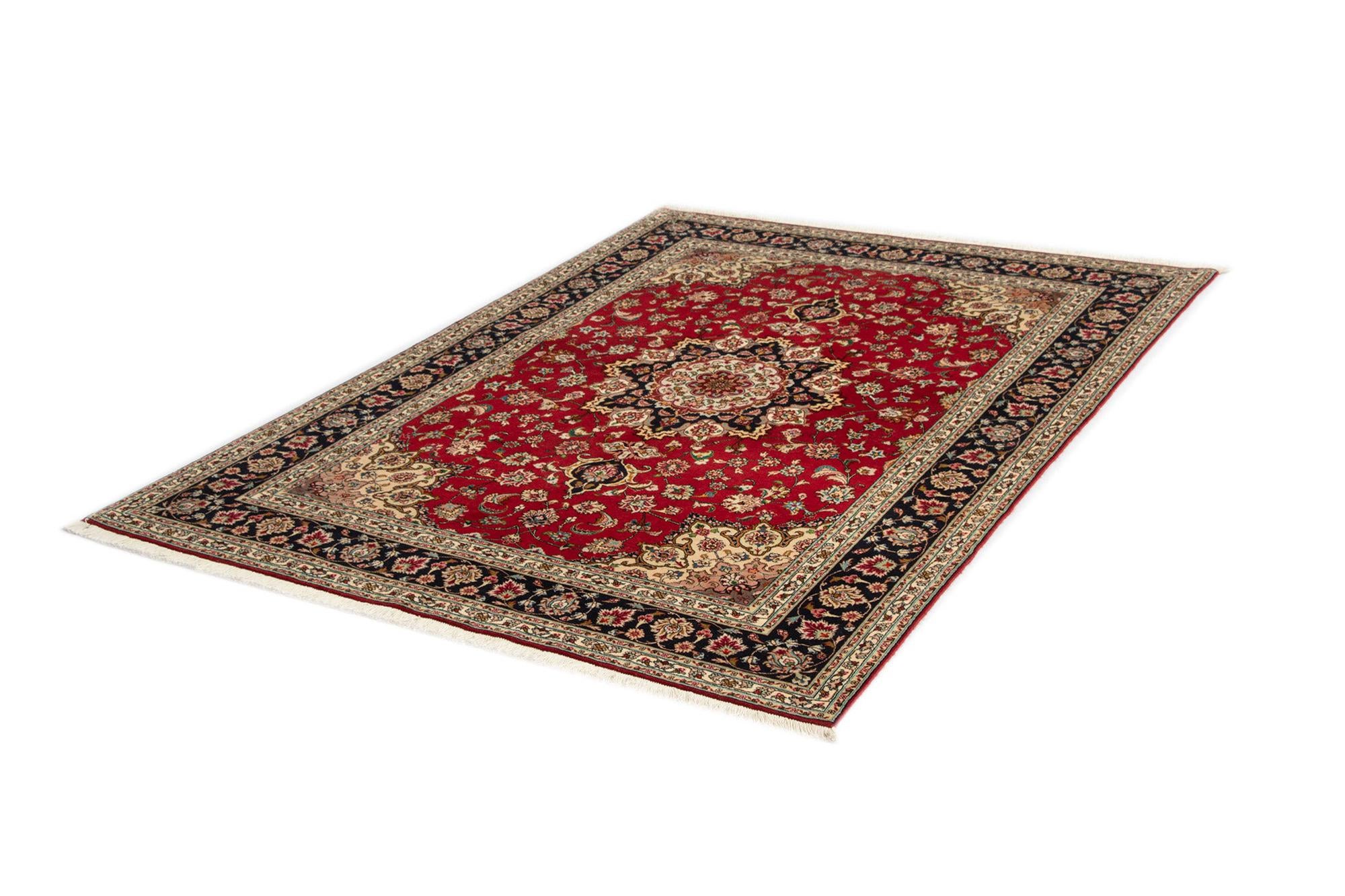4' 11 x 6' 9 Tabriz Rug