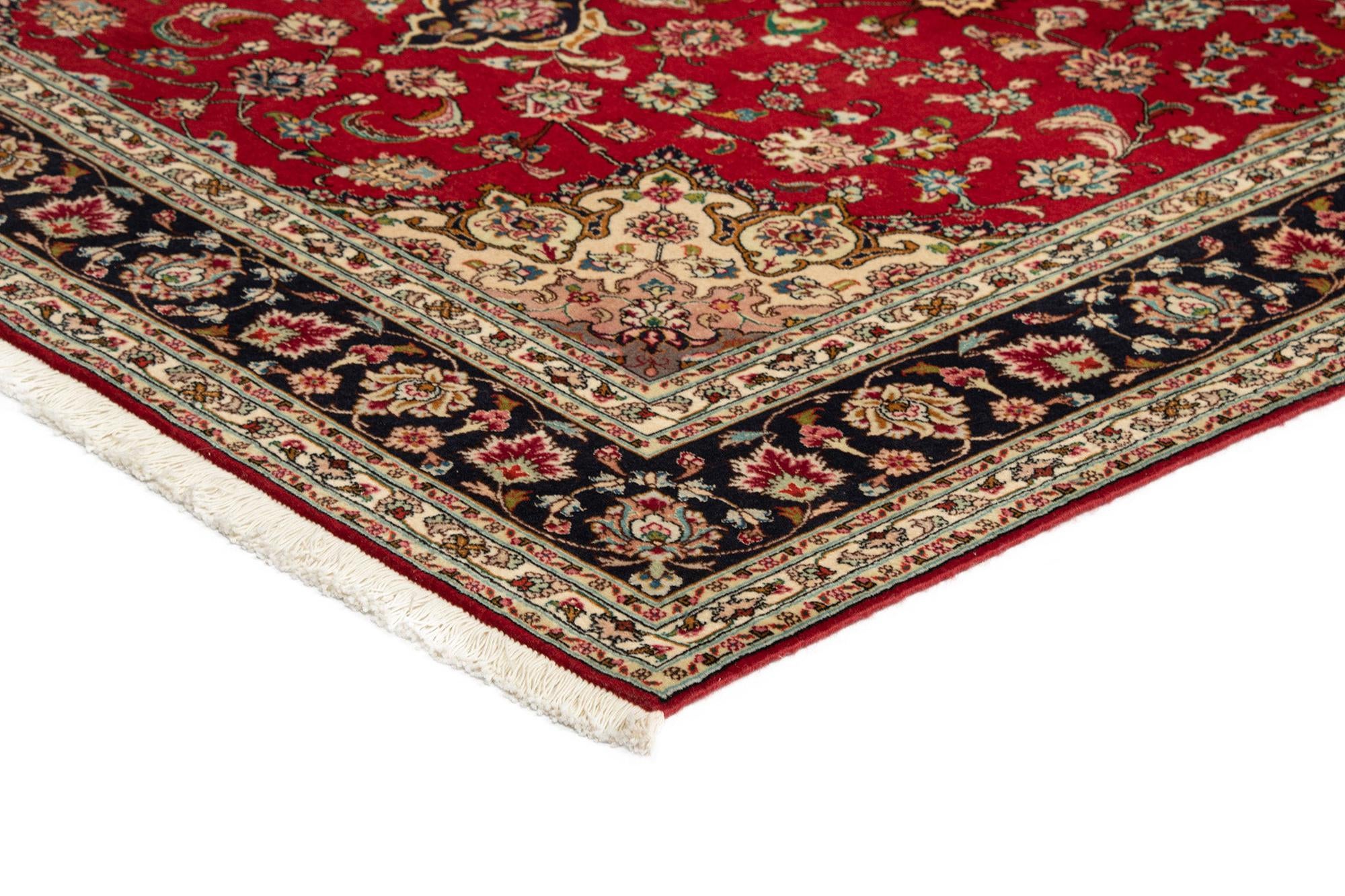 4' 11 x 6' 9 Tabriz Rug