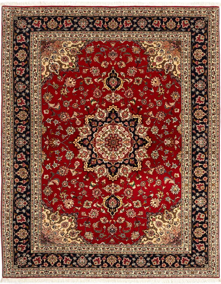 Detail image of 4' 11 x 6' 9 Tabriz Rug