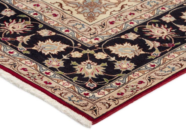 Detail image of 6' 8 x 10' 4 Tabriz Rug