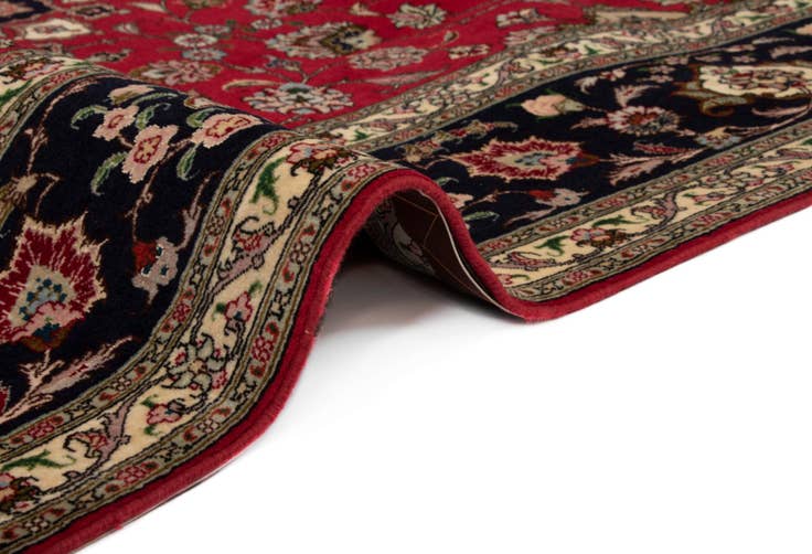 Detail image of 6' 9 x 10' Tabriz Rug