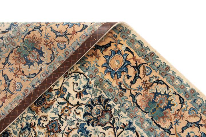 4' 6 x 6' 9 Tabriz Rug