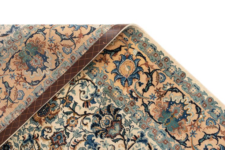 Detail image of 4' 6 x 6' 9 Tabriz Rug