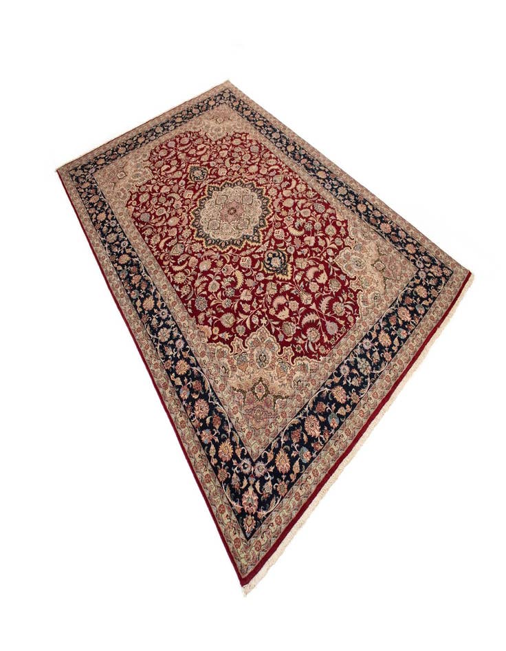 Detail image of 6' 6 x 9' 9 Tabriz Rug
