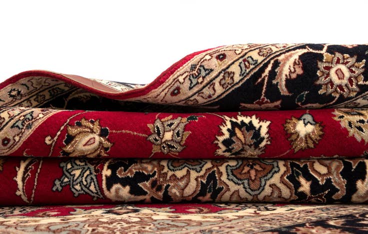 Detail image of 4' 9 x 7' 3 Tabriz Rug