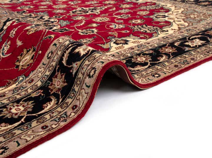 4' 9 x 7' 3 Tabriz Rug