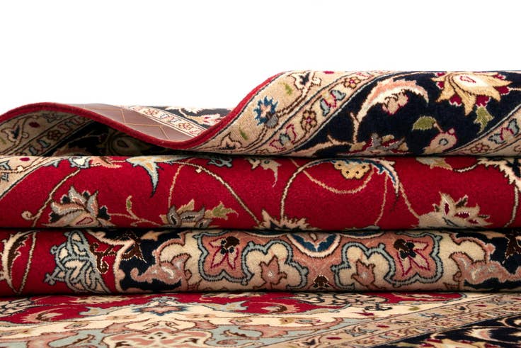 Detail image of 5' x 6' 10 Tabriz Rug