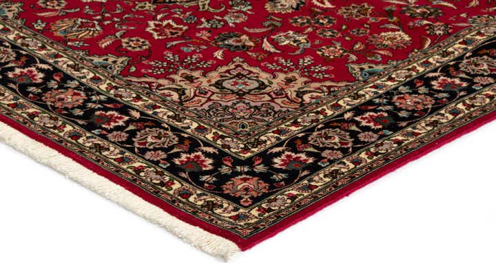 5' 1 x 6' 9 Tabriz Rug