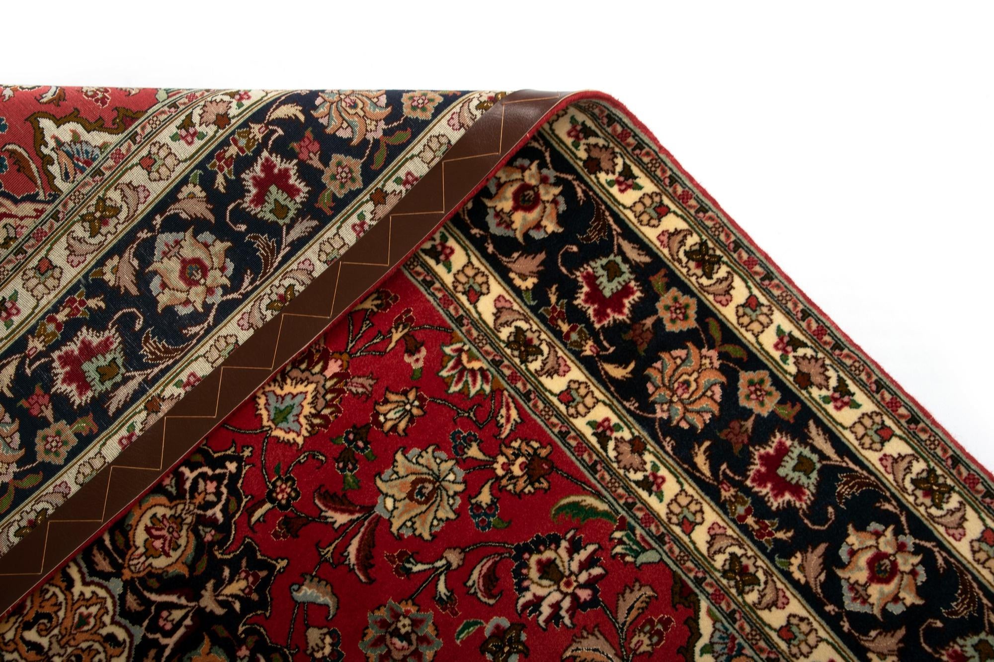 4' 10 x 6' 7 Tabriz Rug