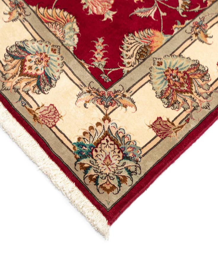 Detail image of 5' 2 x 6' 8 Tabriz Rug