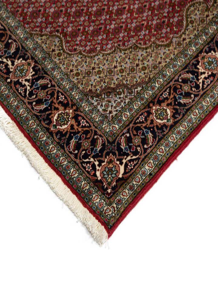 4' 10 x 6' 7 Tabriz Rug