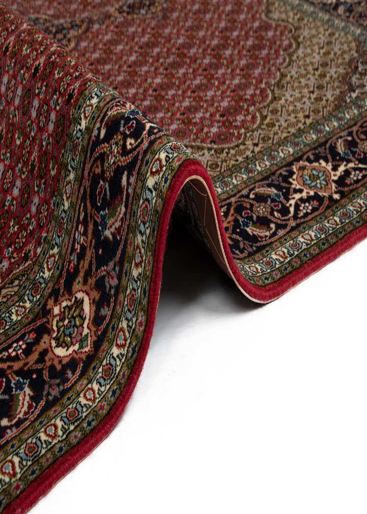 4' 10 x 6' 7 Tabriz Rug