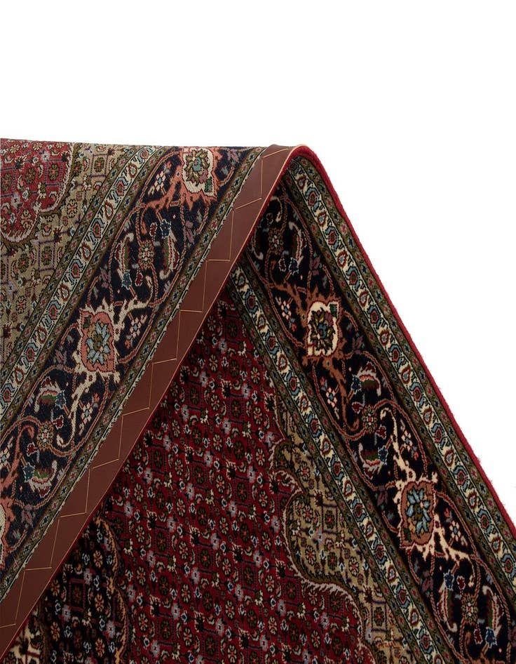 Detail image of 4' 10 x 6' 7 Tabriz Rug